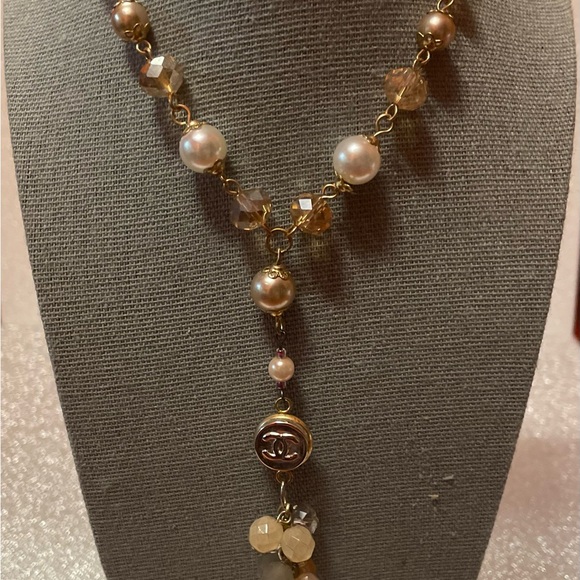 AUTHENTIC CHANEL BUTTON NECKLACE - Picture 1 of 6